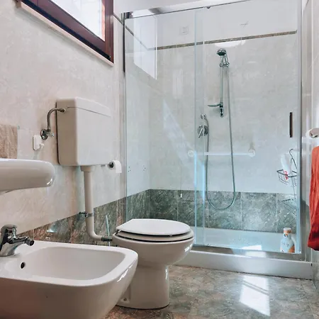 Appartamento Finestra Su *