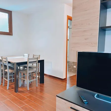 Apartment Finestra Su *