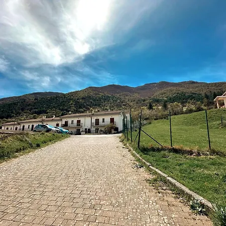 Finestra Su * Villalago
