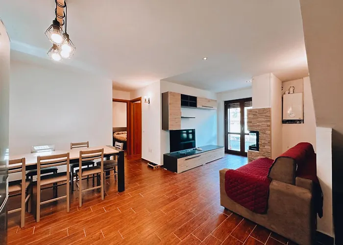 Daire Finestra Su Villalago